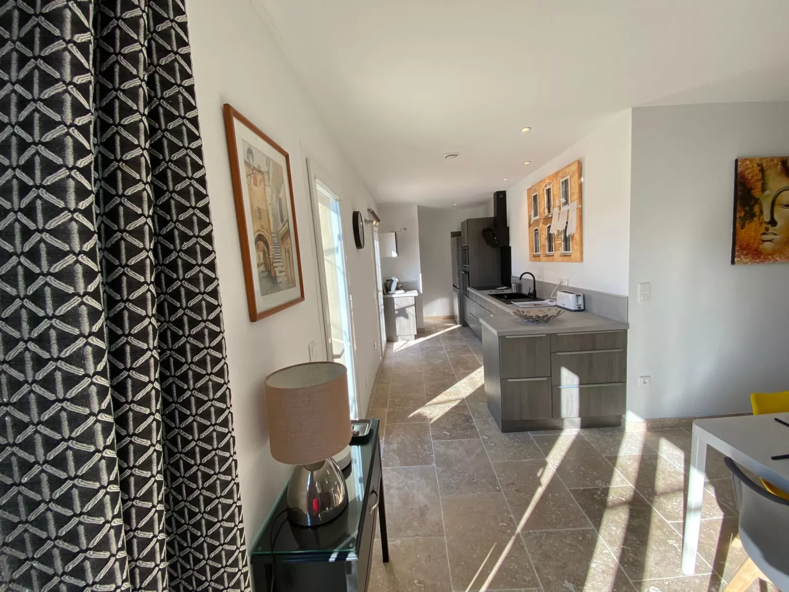 Villa Chemin du Lirac in Tavel-Drinnen