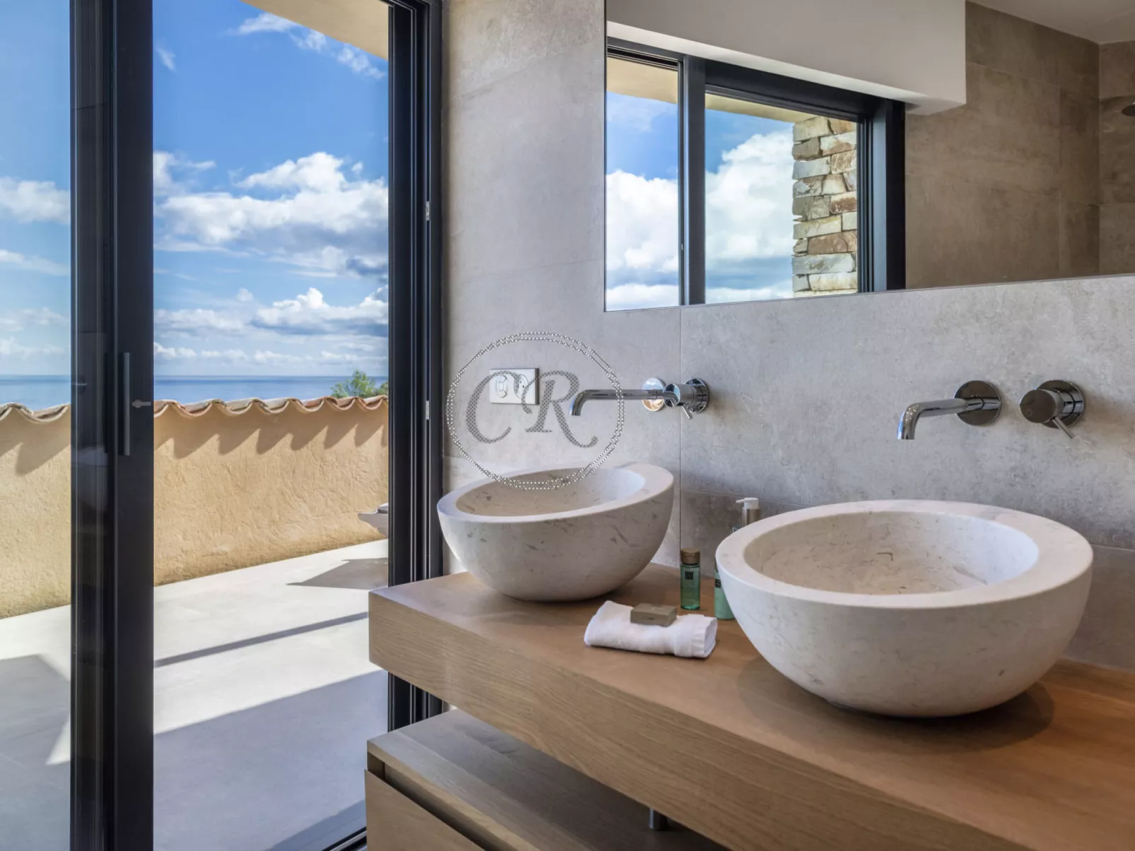 Außergewöhnliche Villa am Cap Bénat-Inside