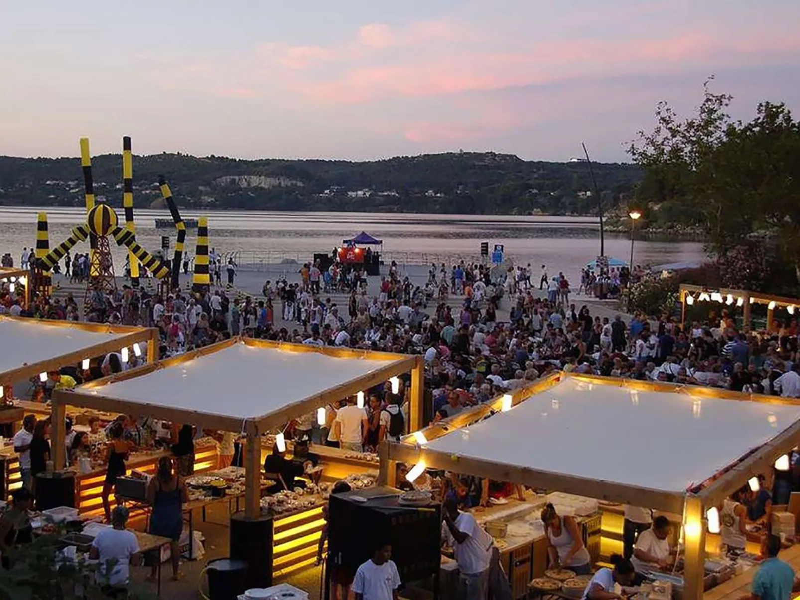 Eine kleine Ecke der Provence. Privater beheizter Pool-Dehors