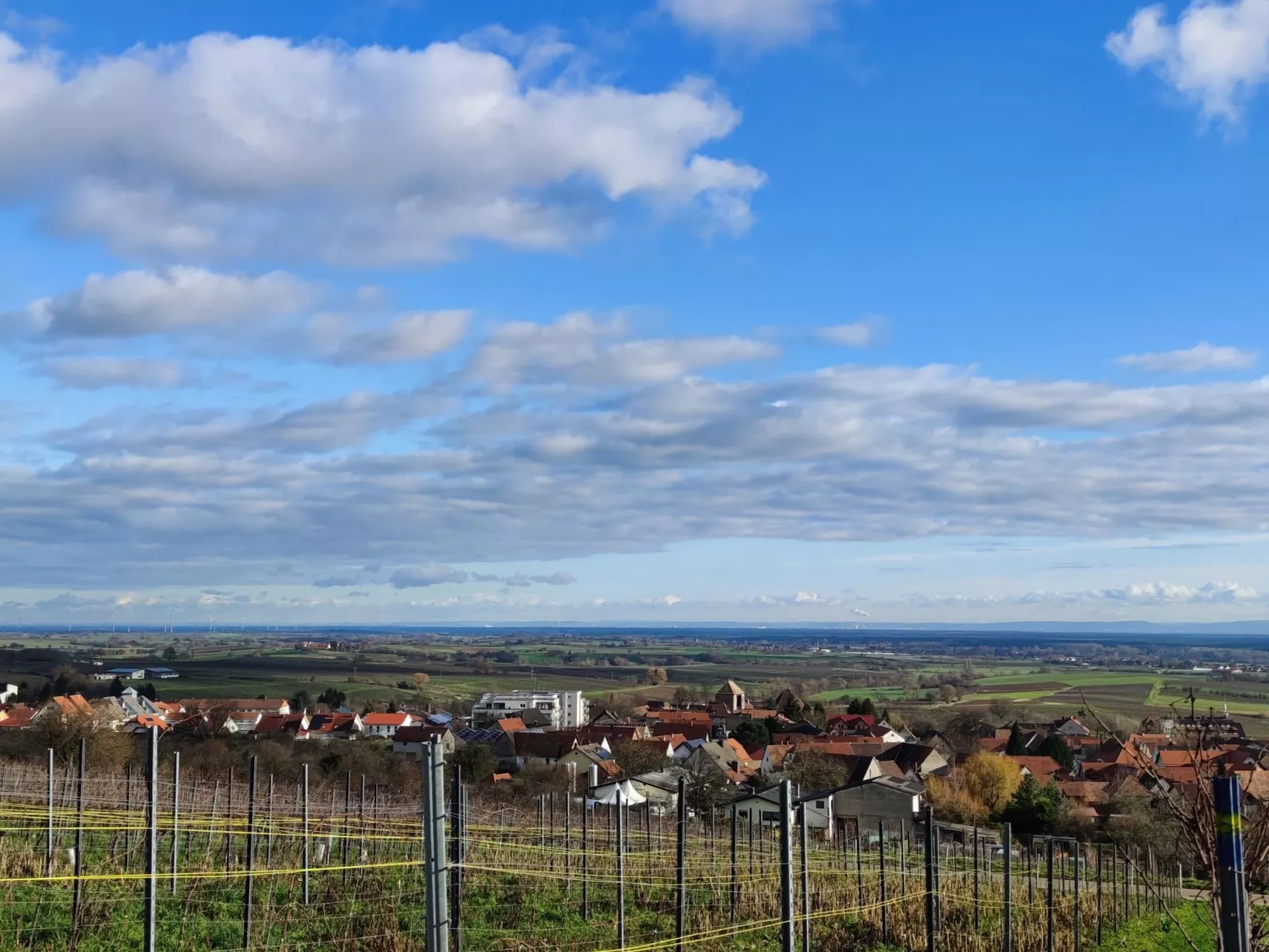 Le Château d'Eau-Outside