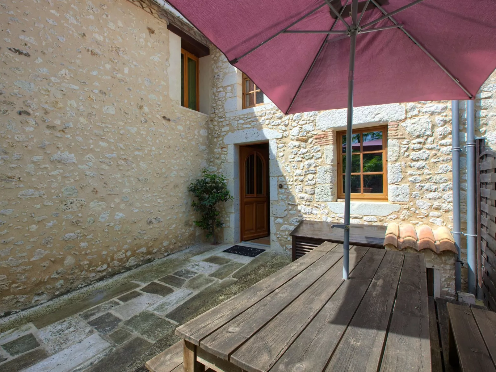 "Gite de Guillemat"-Outside