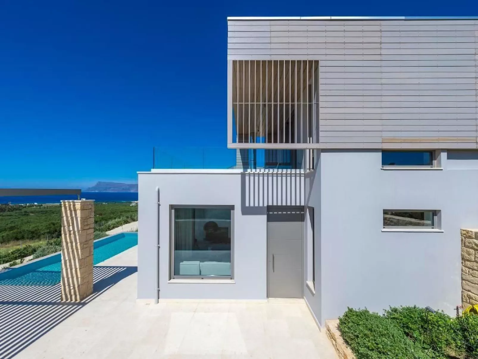 "Villa Charisma" mit eigenem Pool-Outside