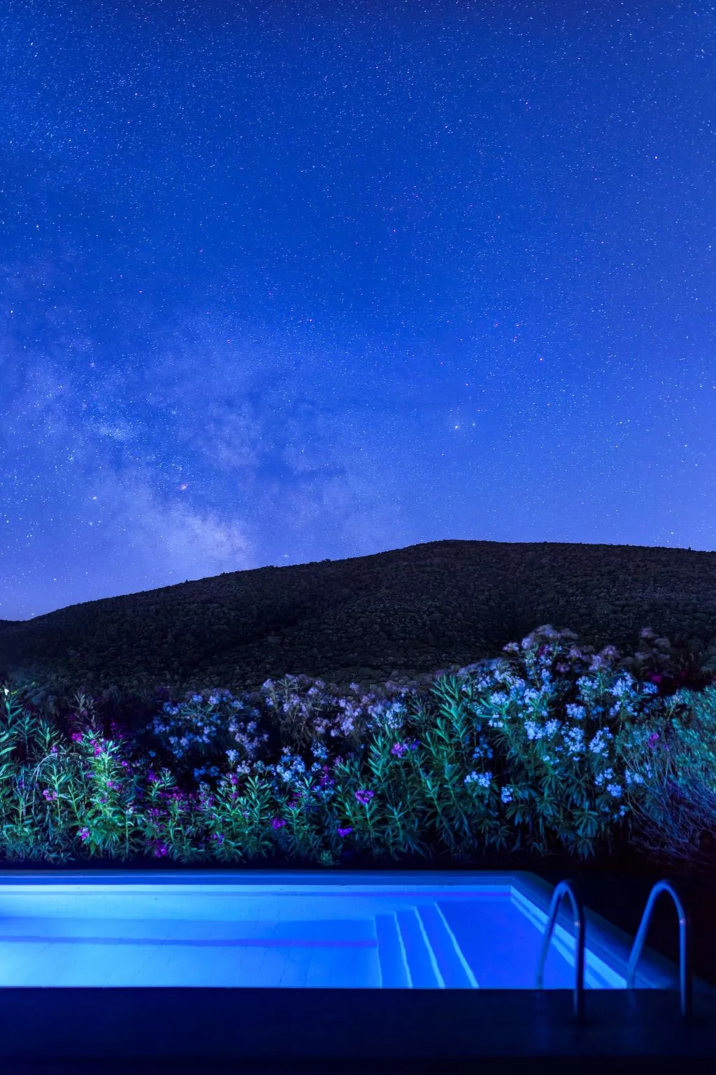 "Yellow Villa"-Outside