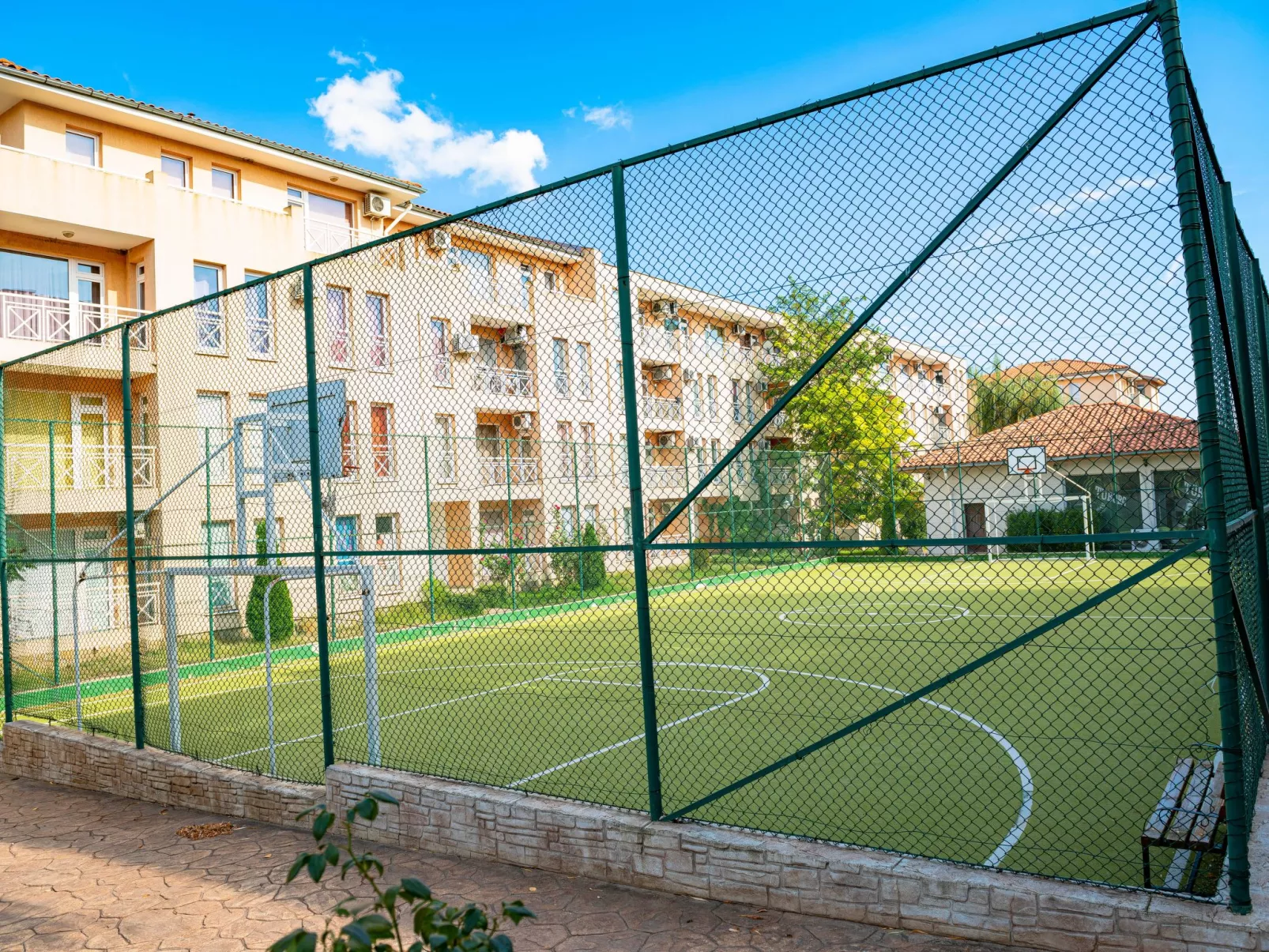 Menada - Sonnentag 6 - Modernes Studio - Draußen