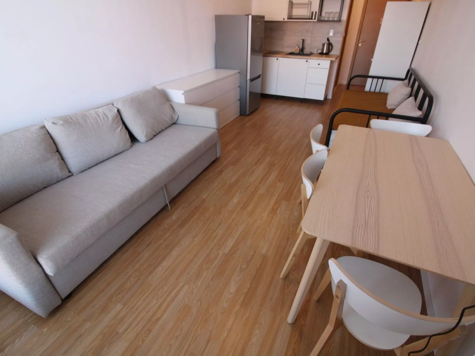 Menada - Sunny Day 6 - Studio mit Balkon - Drinnen