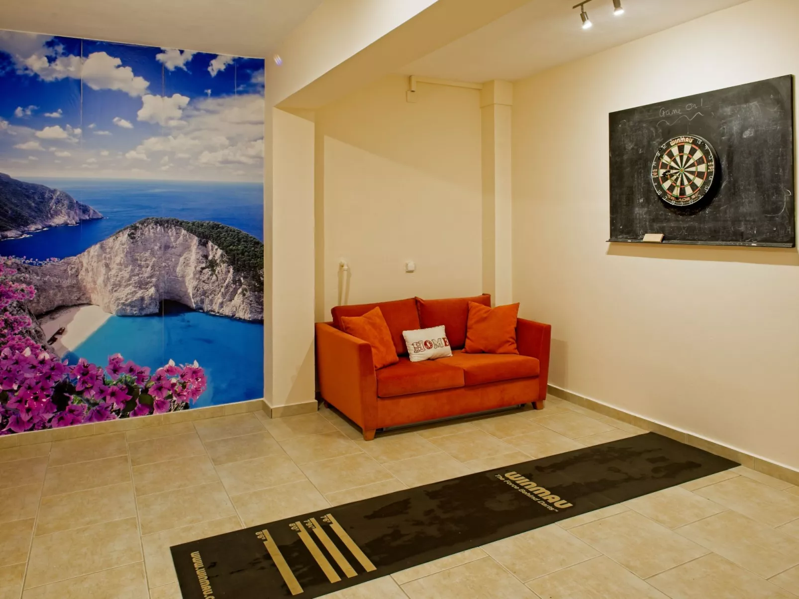 Traditionelle Villa mit privatem Pool-Image-tags.info