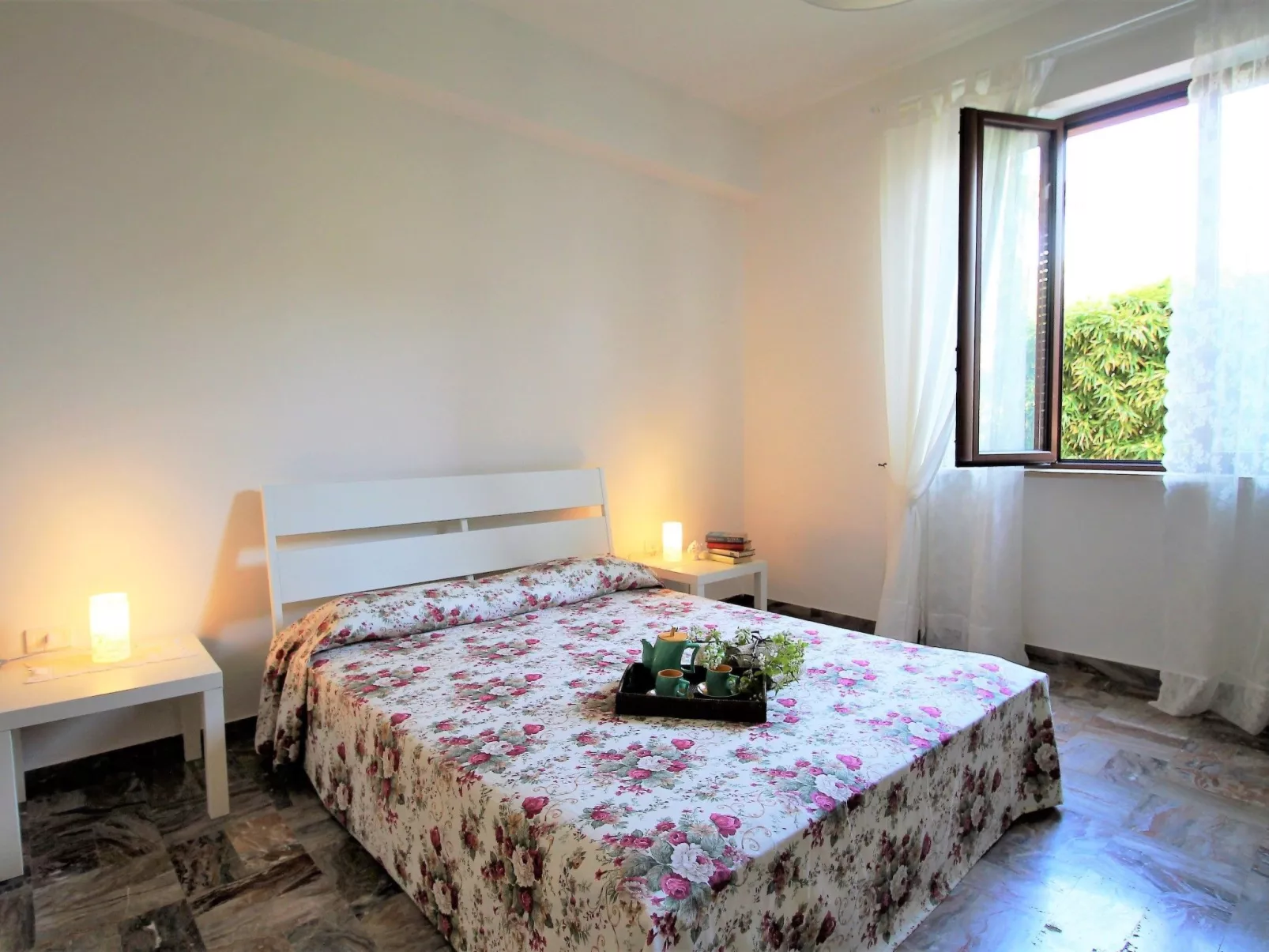 In Pulsano mit Garten-Drinnen