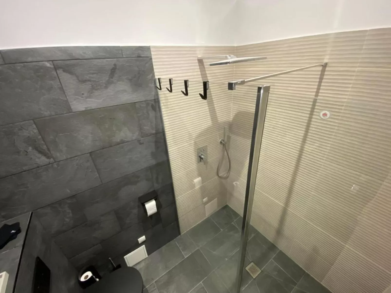 The Olive Retreat-Dedans