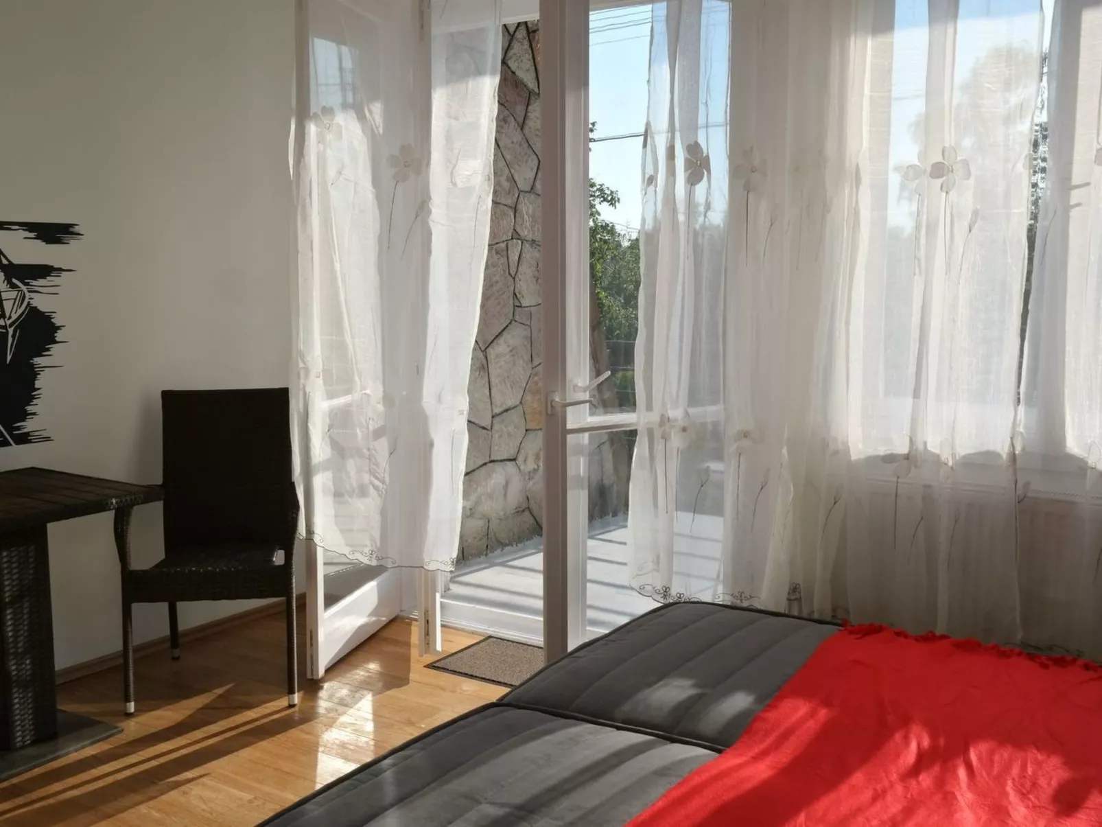 Doppelhaushälfte für sechs Personen mit Terrasse-Dedans