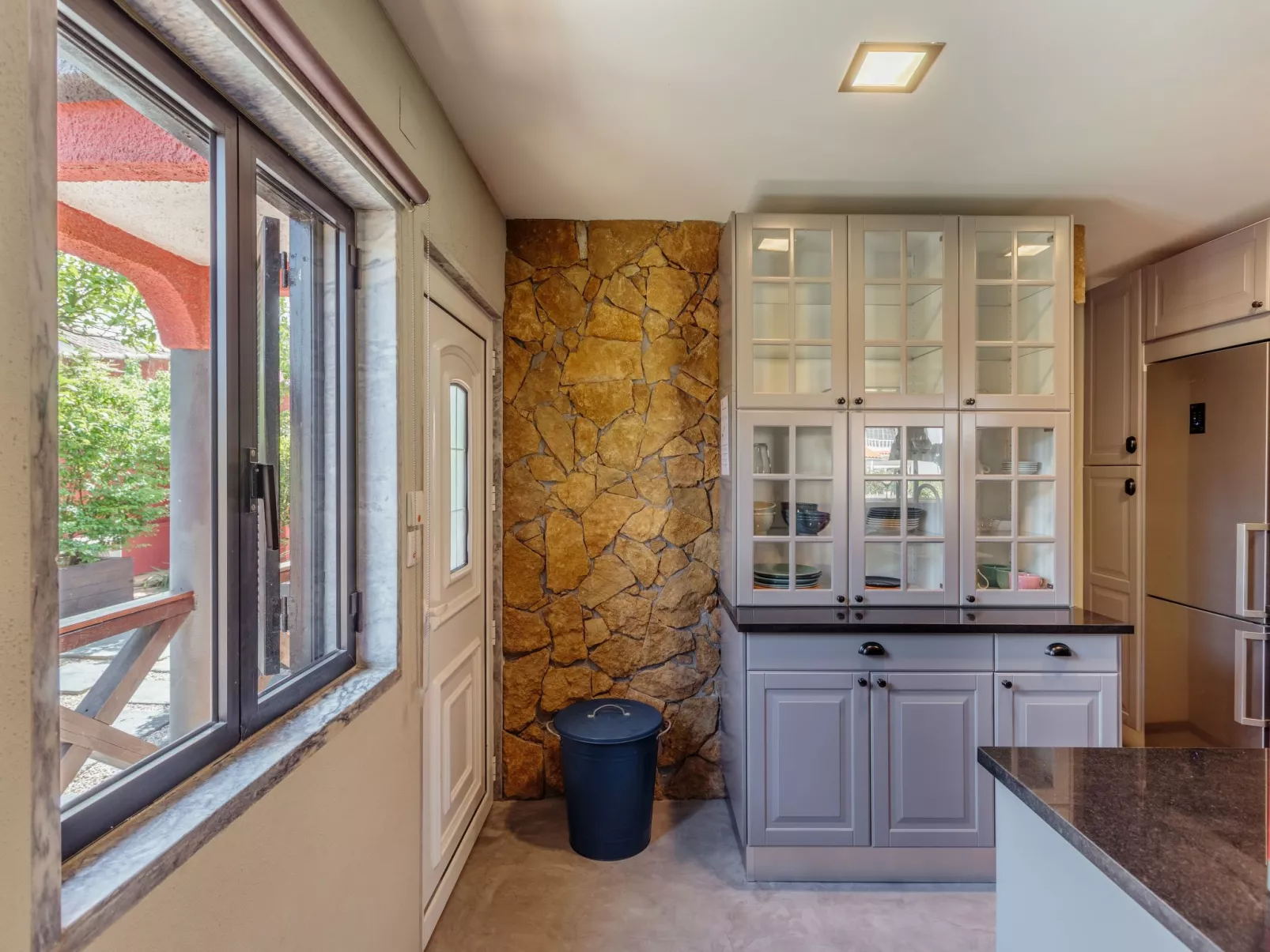 Aroeira Pool House-Dedans