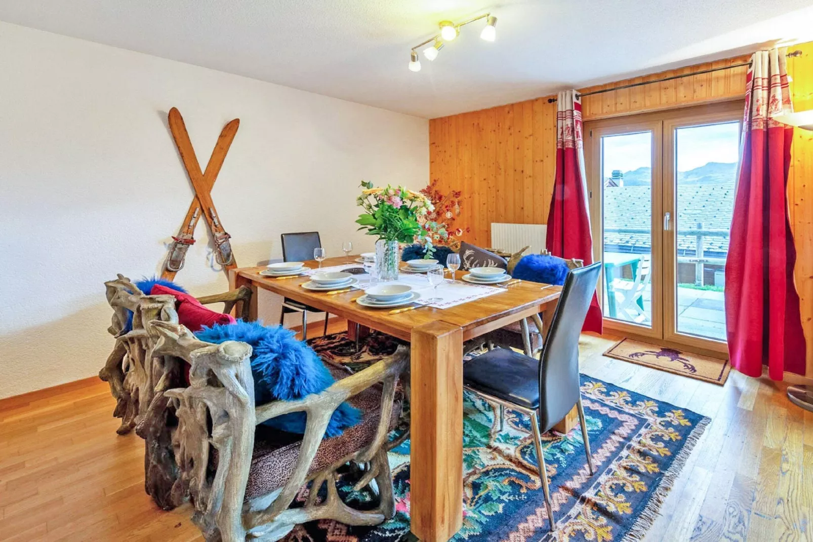 Chalet Arnica-Dining room