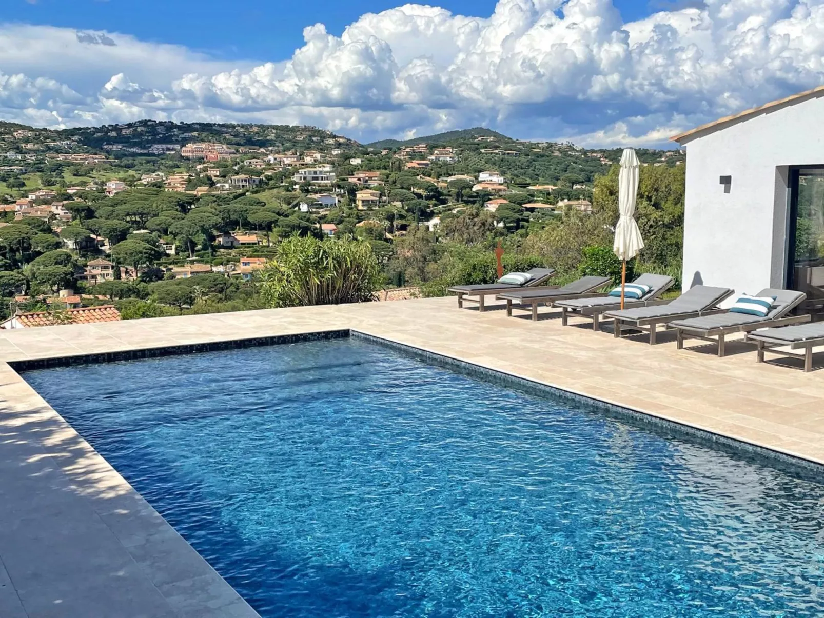 Villa 10 Personen - Swimmingpool - Klimaanlage- Sainte Maxime-Outside