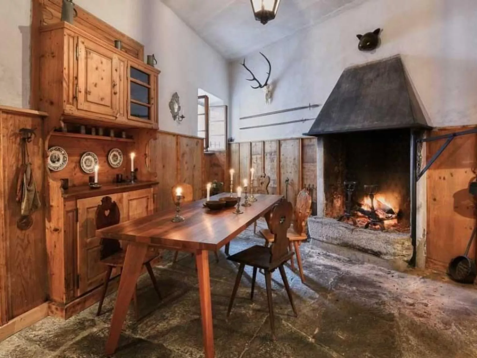 Cäsa Picenoni-Dedans