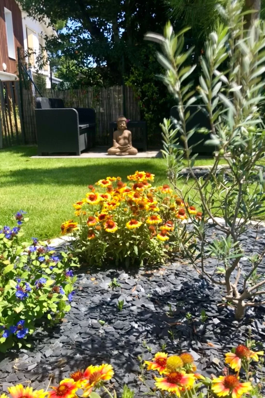 "Seepferdchen des Beckens"-Outside