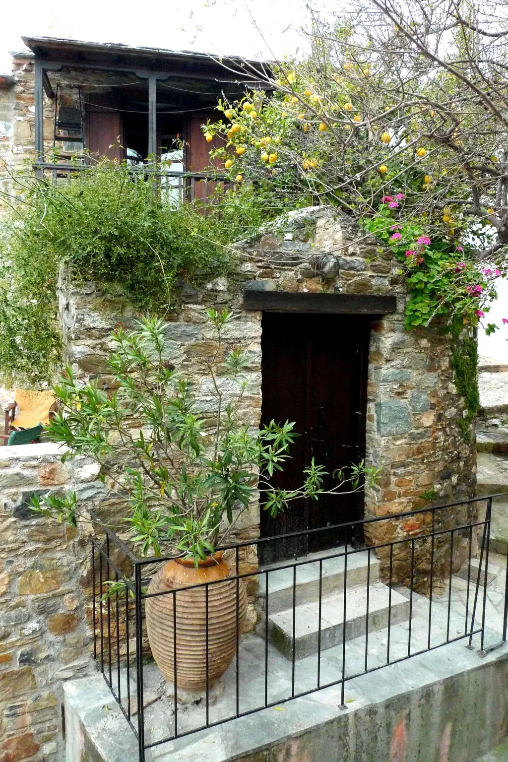 "Kyria Florenz"-Draußen