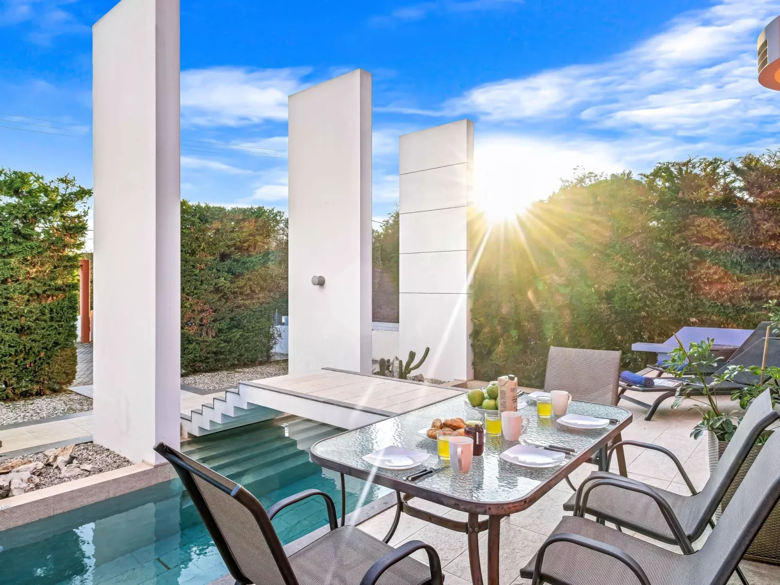 Charmante Mandelvilla auf der Insel Rhodos-Dehors