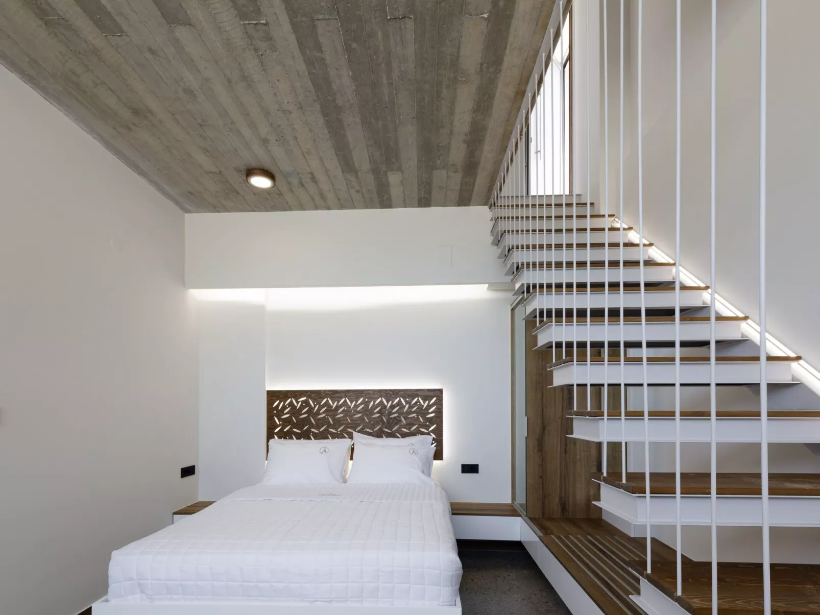 "Domus Aestas Myrtia"-Inside