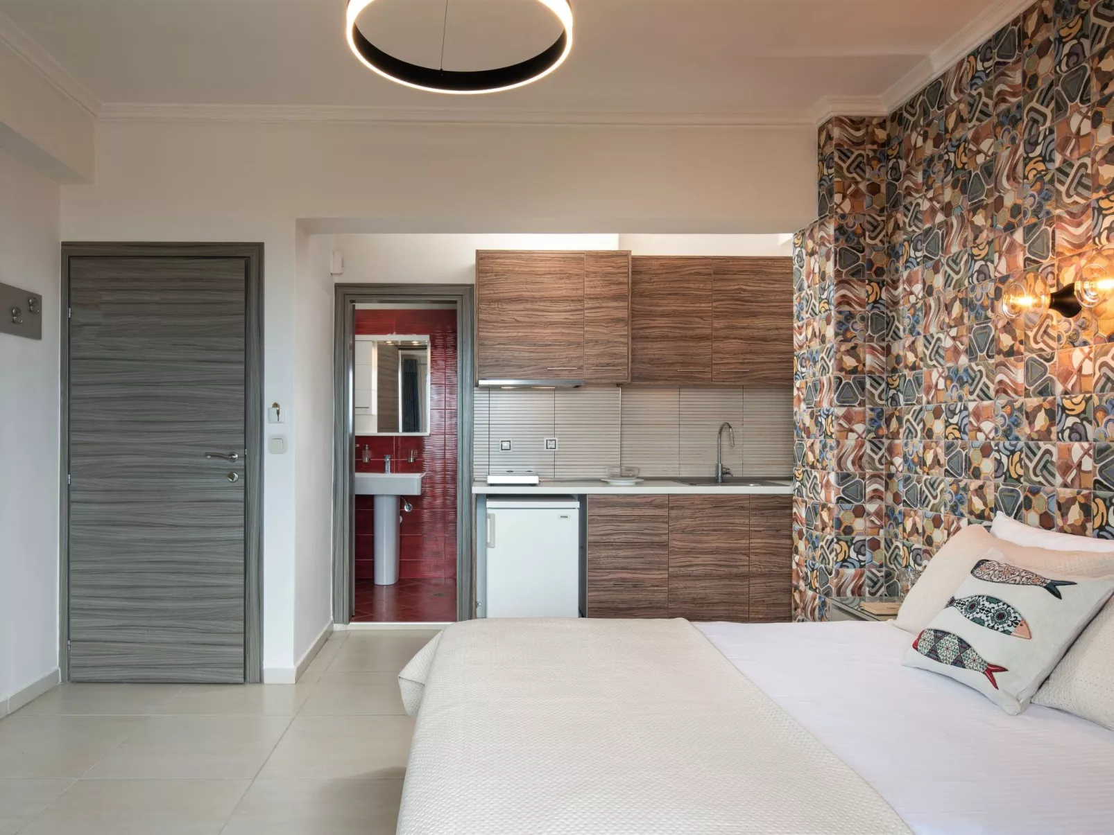 Modernes Studio mit Meerblick-Inside