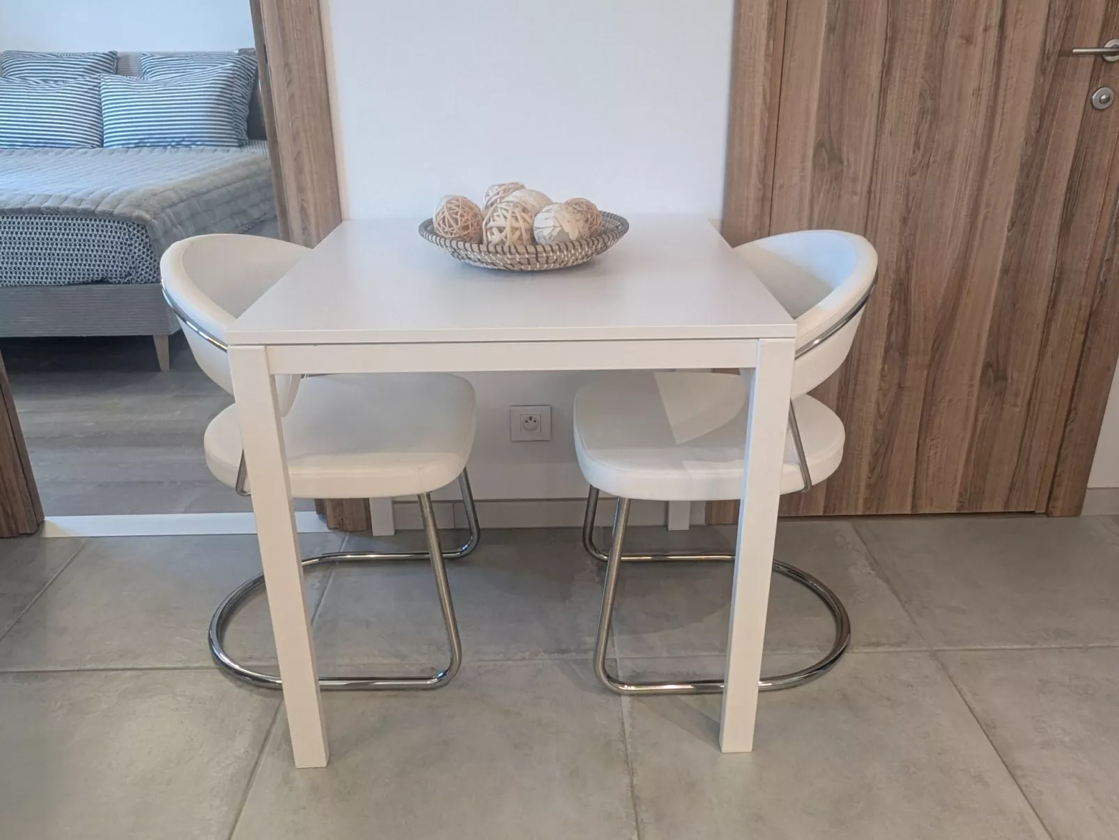 Luxuriöse Wohnung mit beheiztem Pool und private-Drinnen