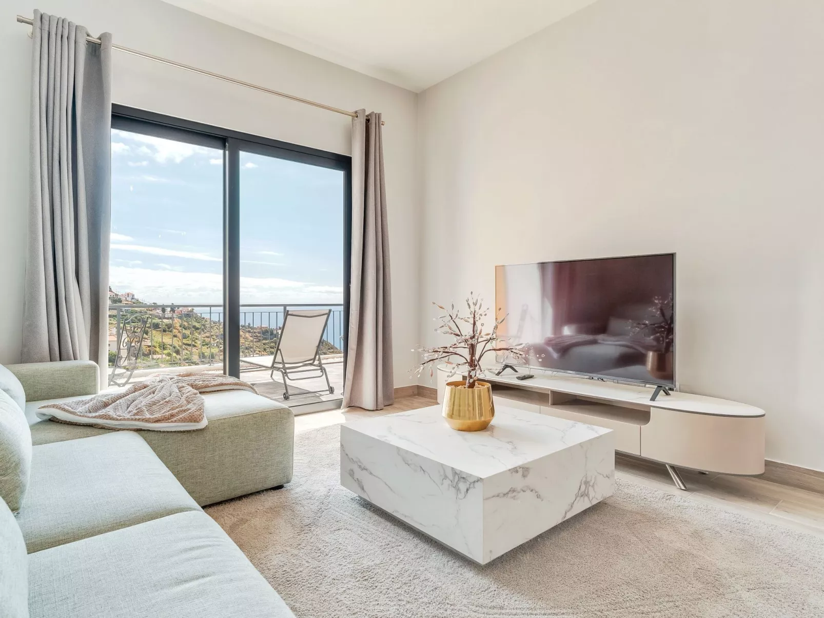 "Träume auf der Insel III"-Dedans