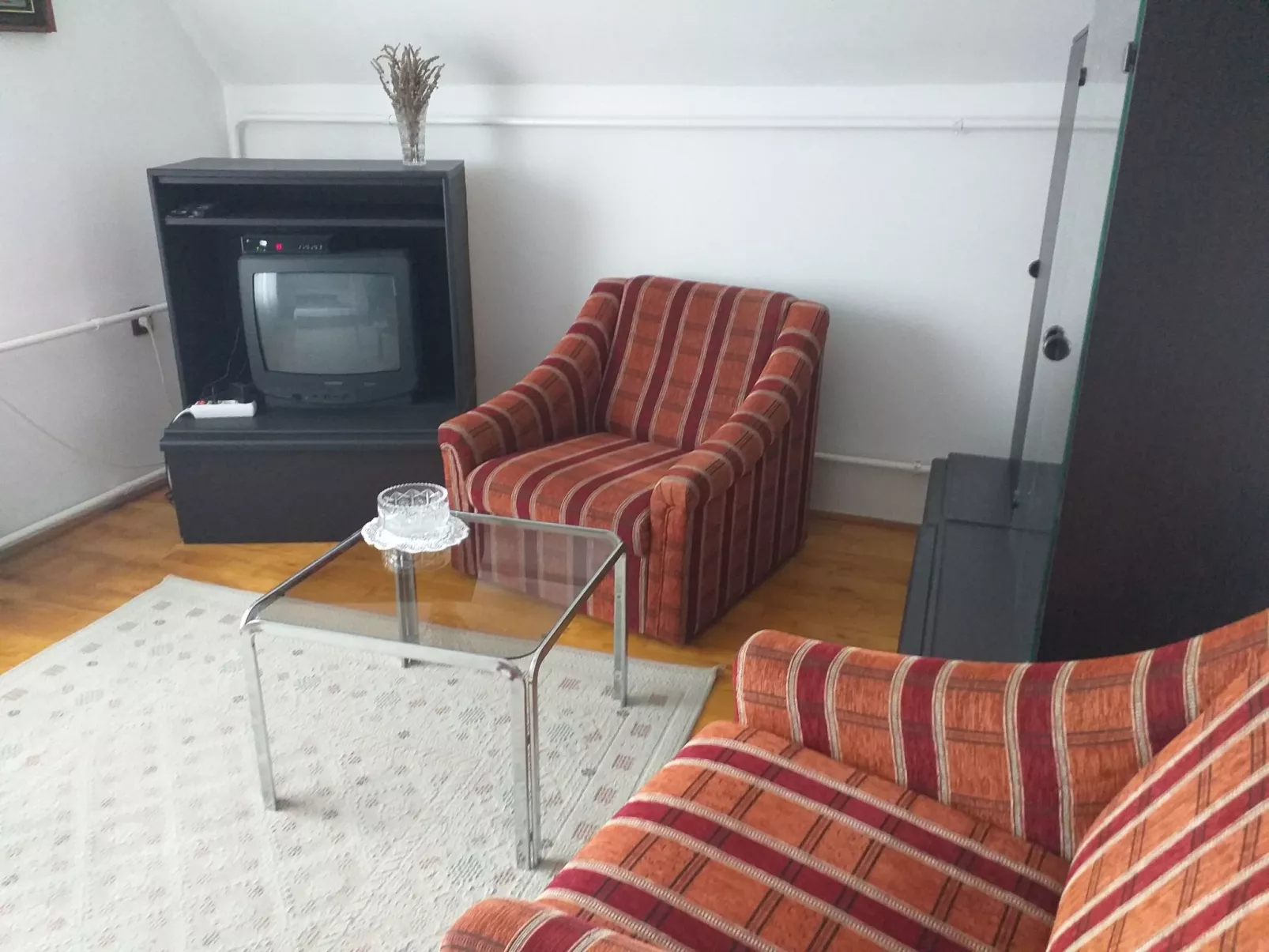 Bequem eingerichtetes Familienhaus für 8 Personen-Dedans