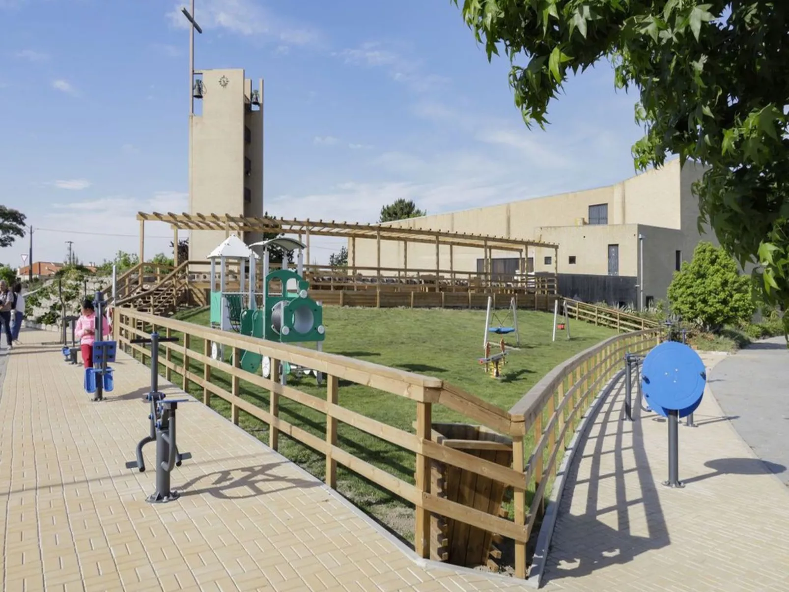 Das Haus Bairrada mit freier Garage-Draußen