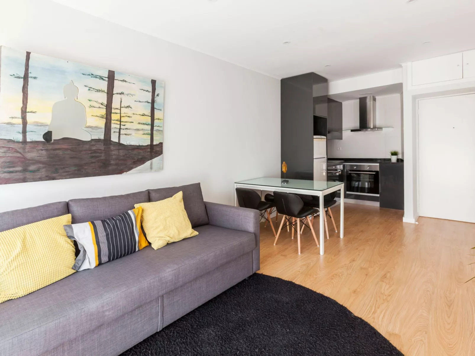 Wohnung "Coolhome" mit Balkon-Drinnen