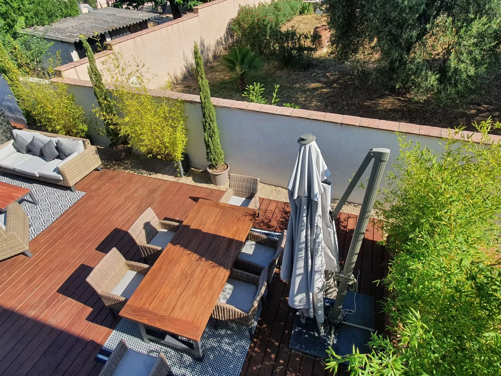 Villa mit Garten, Grill und Terrasse-Inside