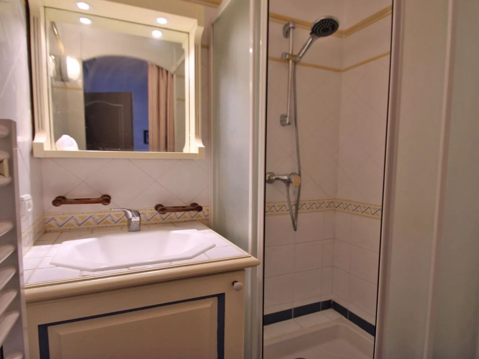 Appt 6 Pers - Piscine Résidence - Climatisation-Drinnen