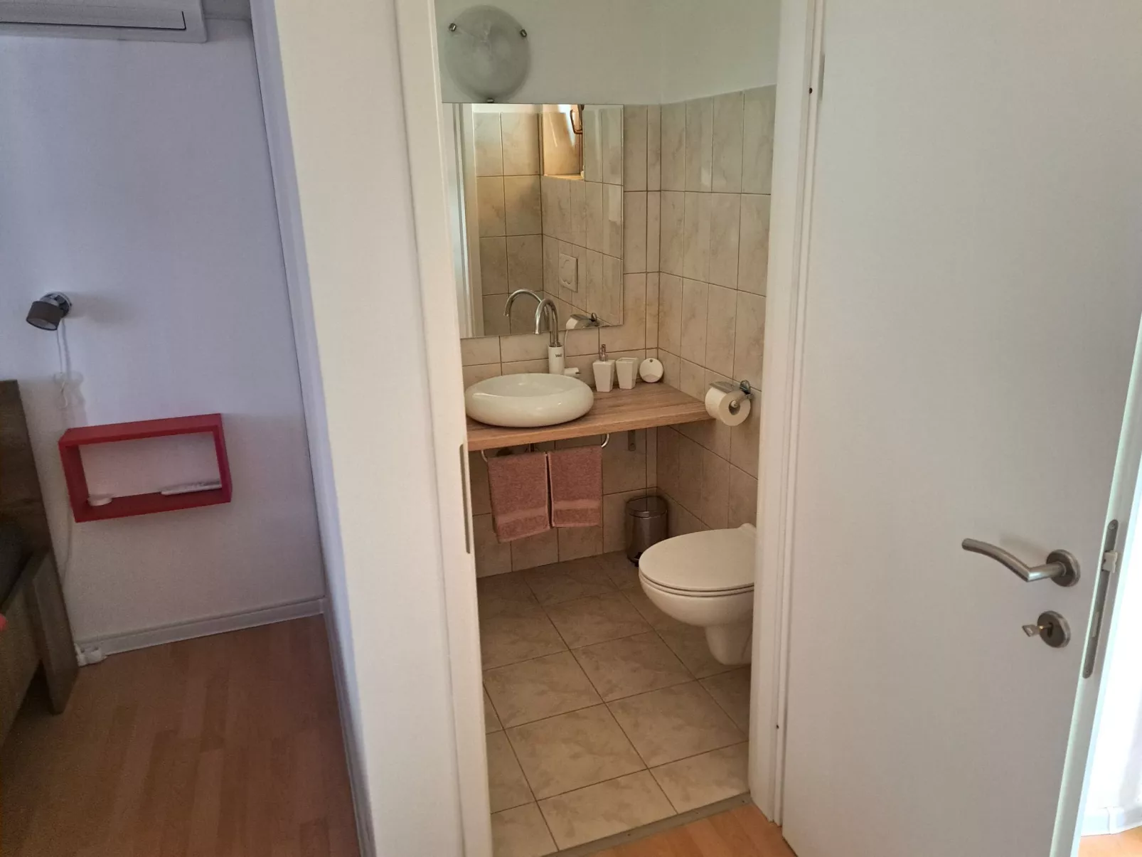 Haus Mirelia für zwei Personen mit Garten-Inside