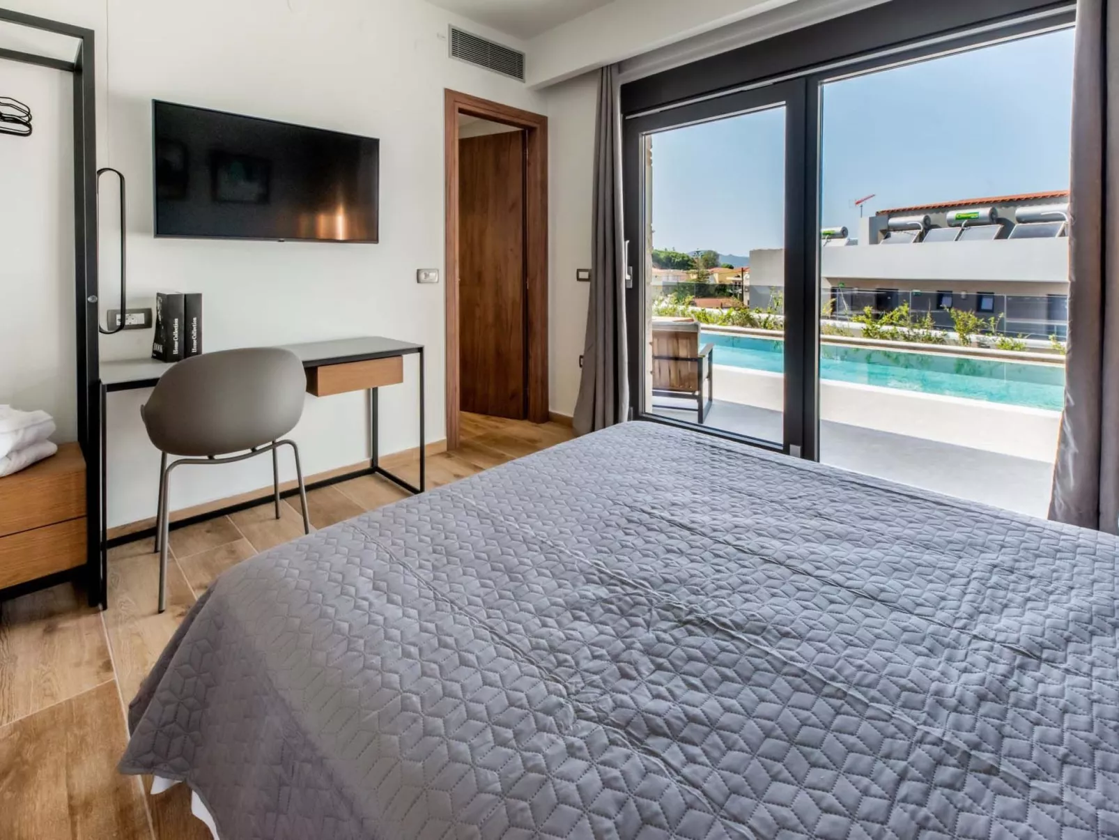 Villa Luna - 100m zum Meer und ''Free'' Beheizter Pool-Inside