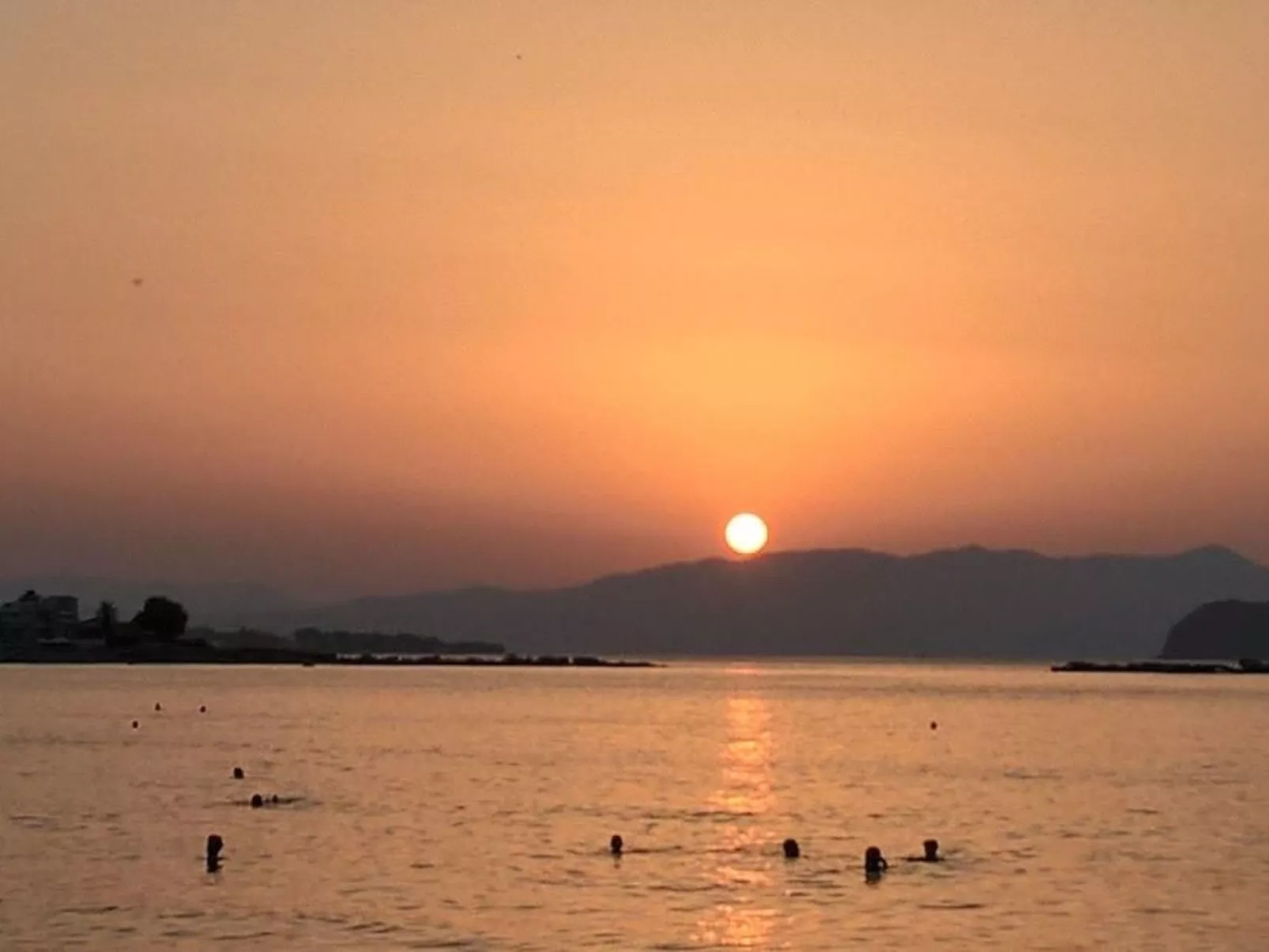 Zinovia Studio mit Balkon-Draußen