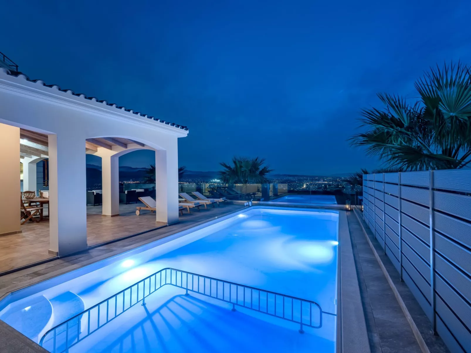 Karmilos Hill Villa - absolute Privatsphäre-Dehors