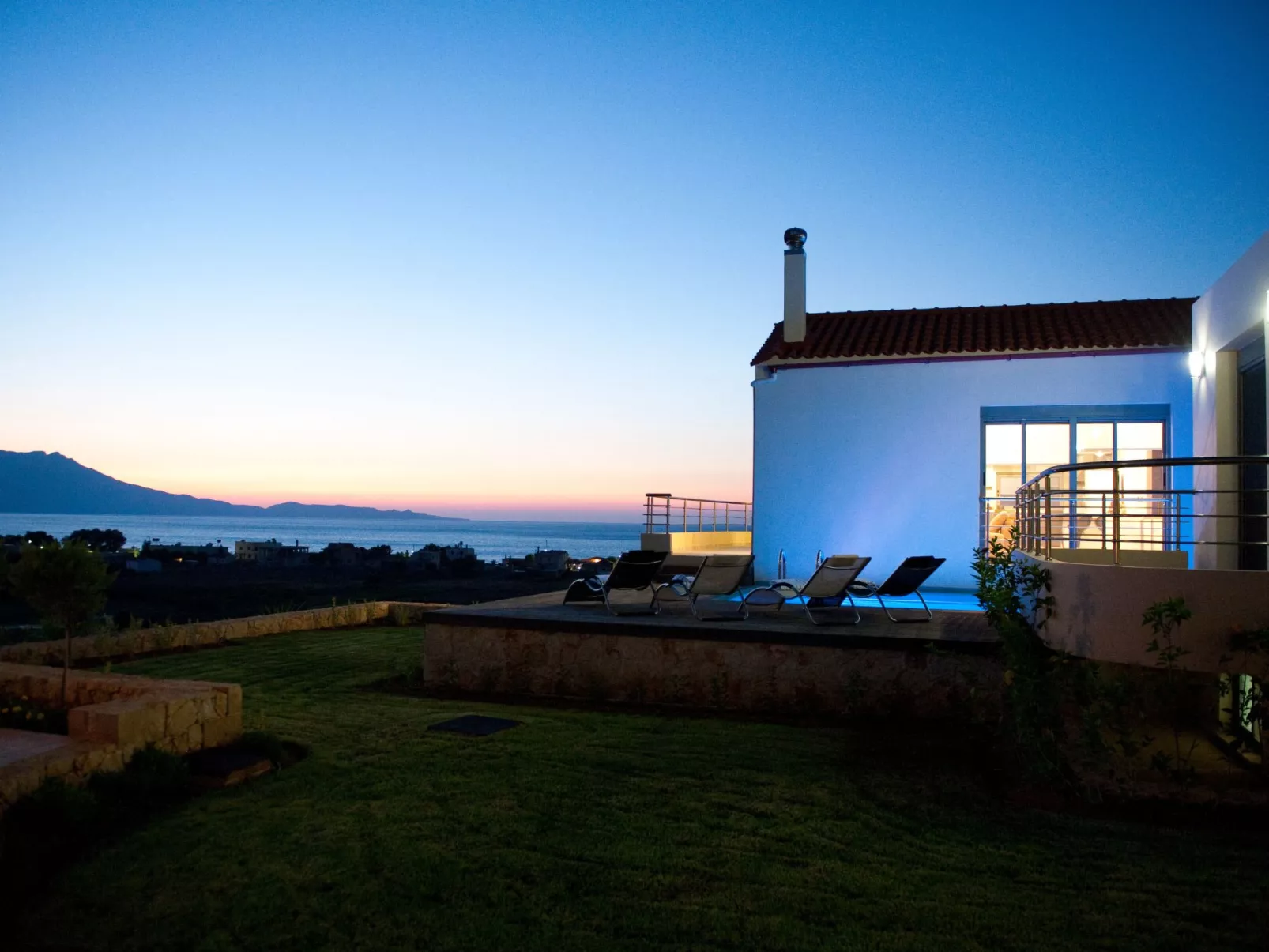 "Villa Pounentes" mit privatem Pool-Draußen