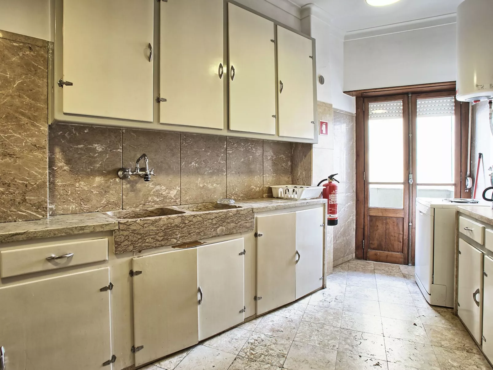 Studio für 29 Personen und 1 Kind in Lissabon, Região de Lisboa (Costa de Lisbo-Image-tags.info