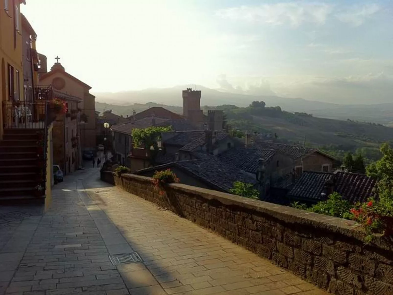 Komfortable Unterkunft in einem Schloss, Schwimmbad-Dehors