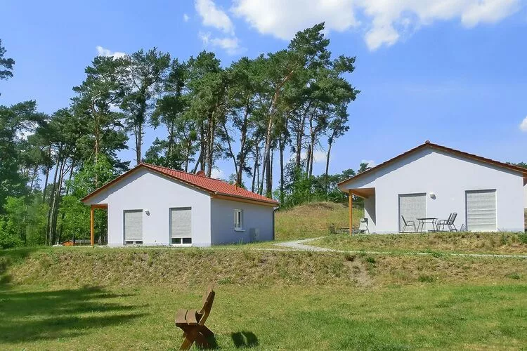 Bungalow am Storkower See-Exterior summer