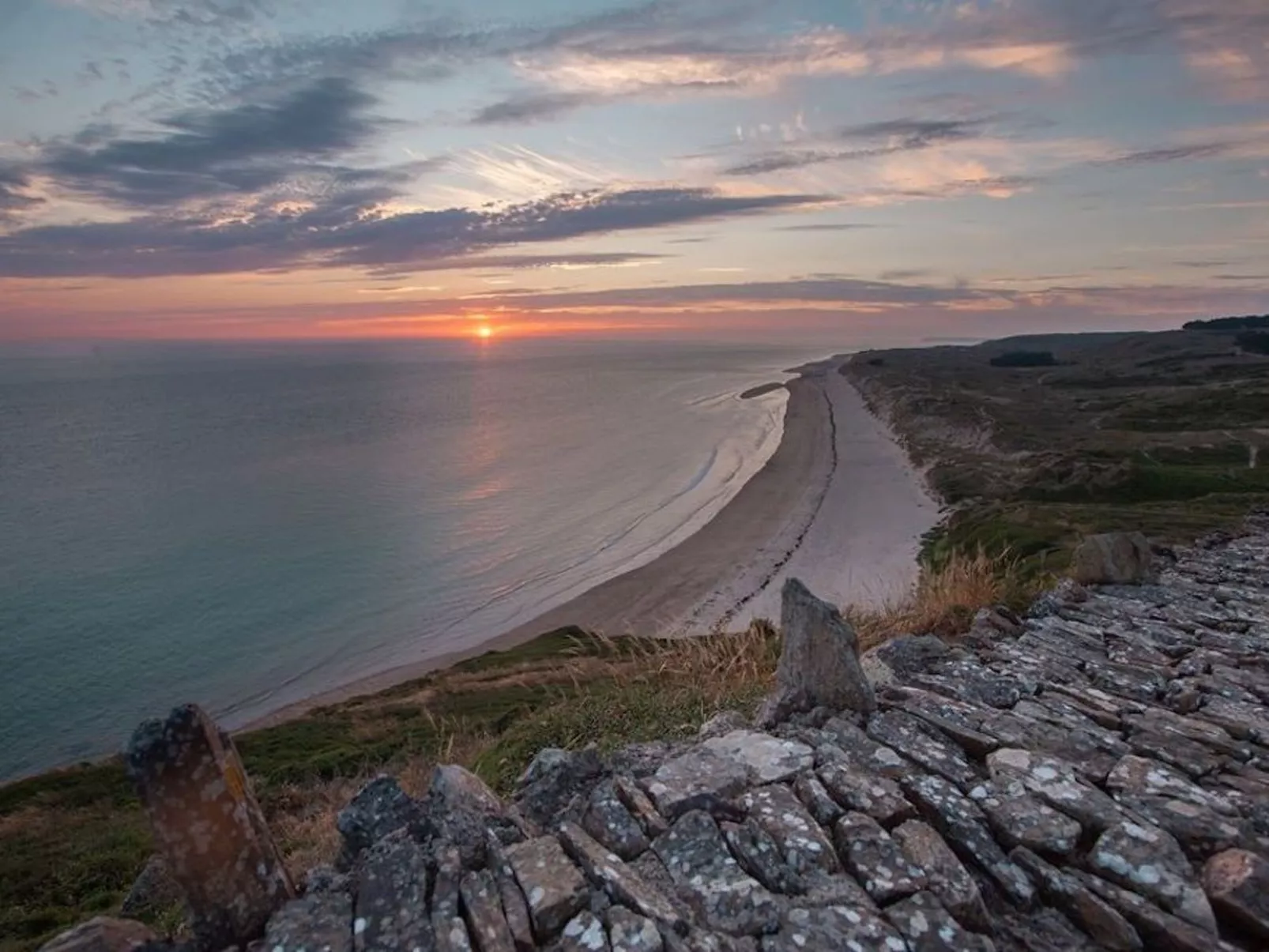 Charmantes Steinhaus in der Nähe des Meeres-Outside