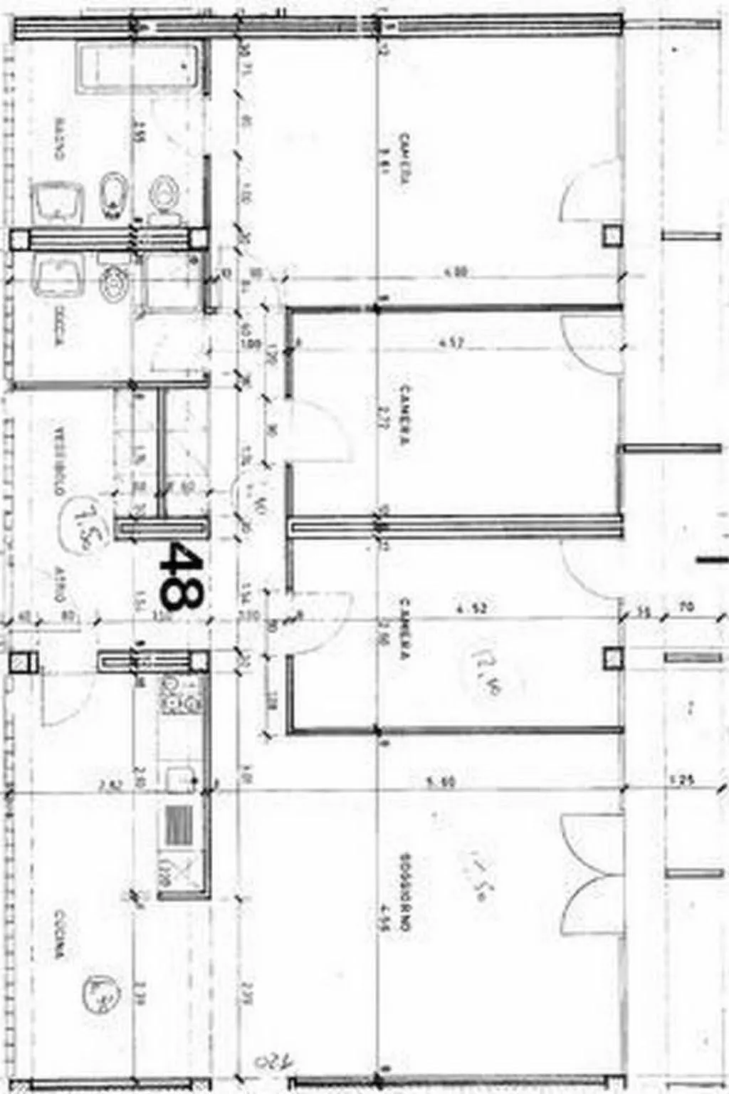 Mit Panorama-Sicht und Schwimmbad-Inside