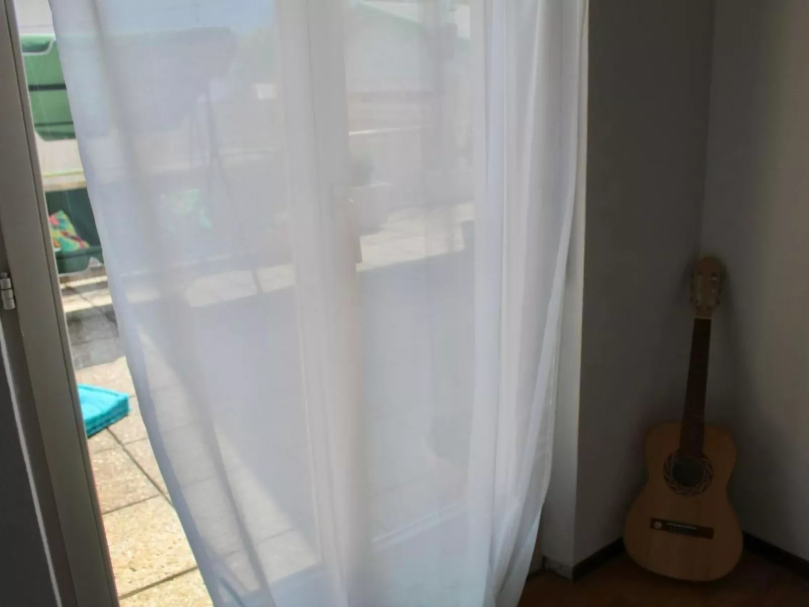 Wohnung mit blühender Terrasse, seenah-Drinnen