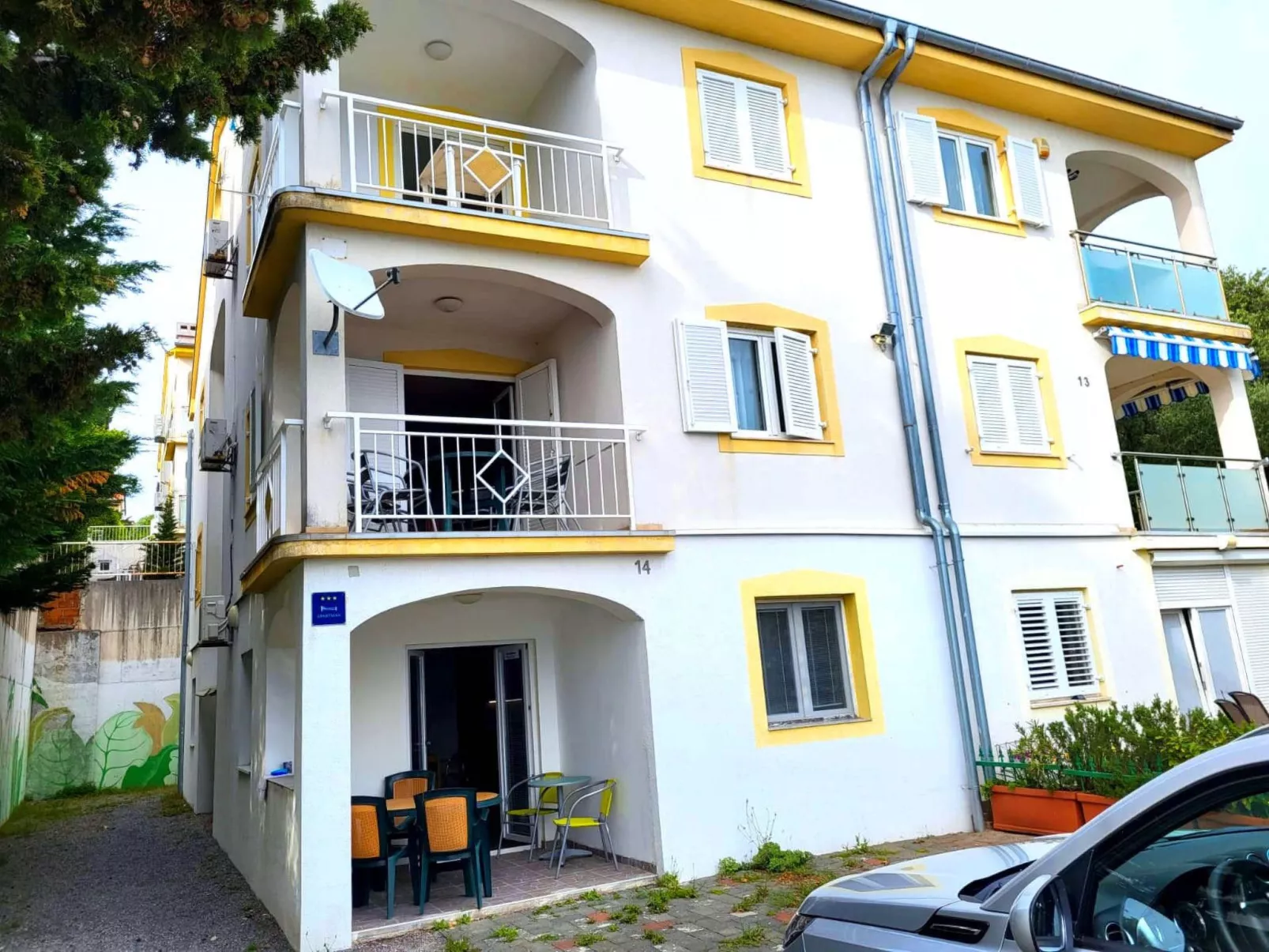 "Bribirska Obala" direkt am Strand-Image-tags.info