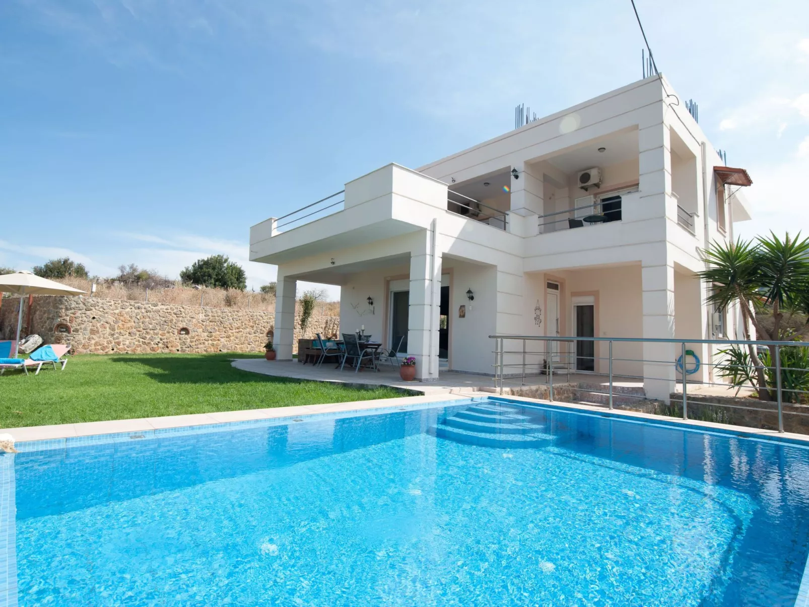 Villa amfimala-Image-tags.info