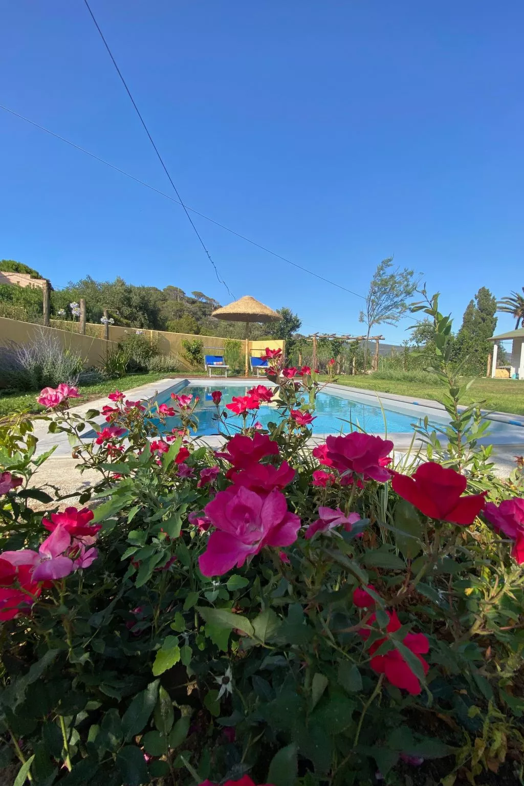 Entspannende Landvilla-Outside