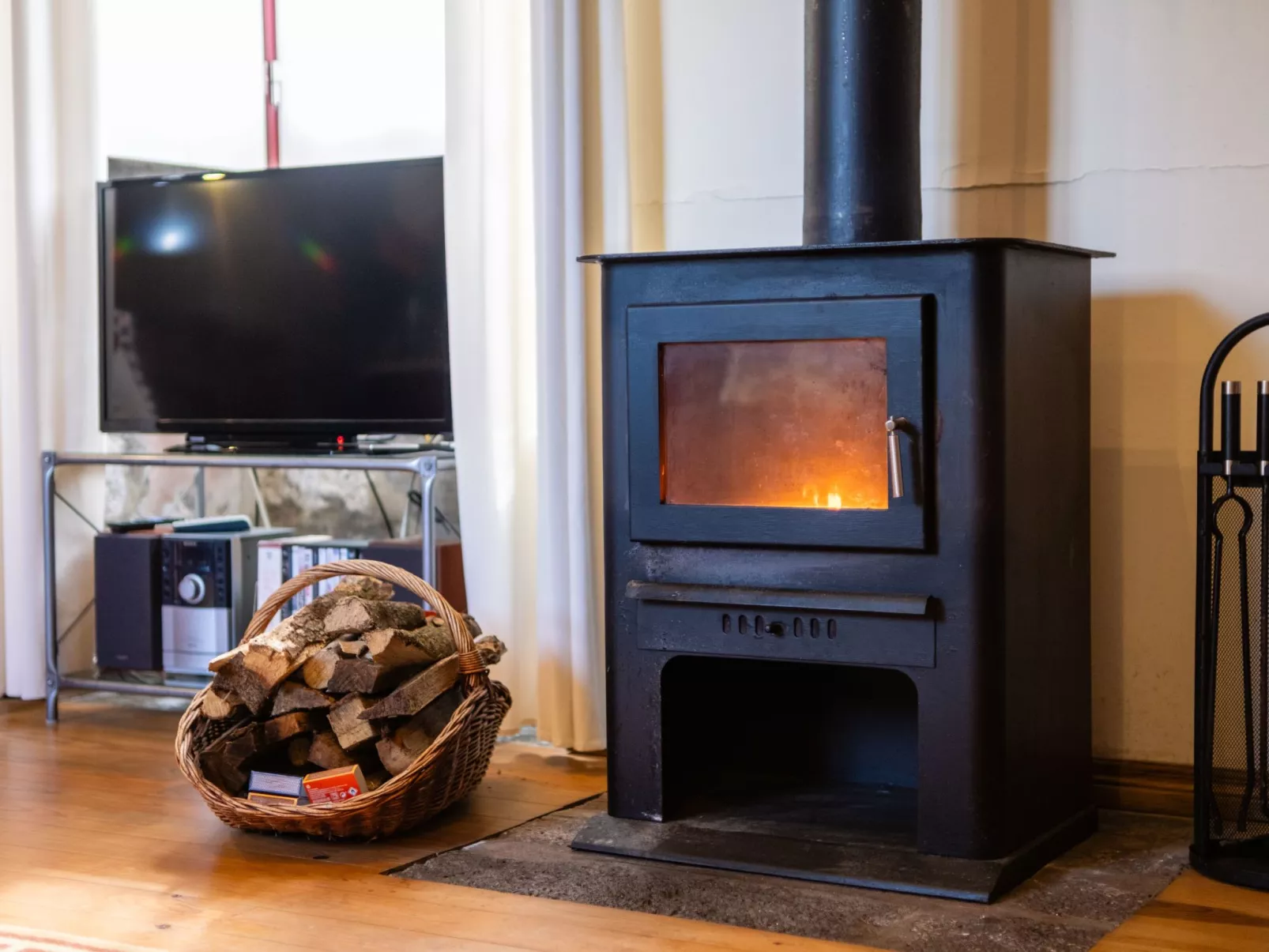 Casa da Fonte - Historisches Steinhaus auf den Azoren-Image-tags.info