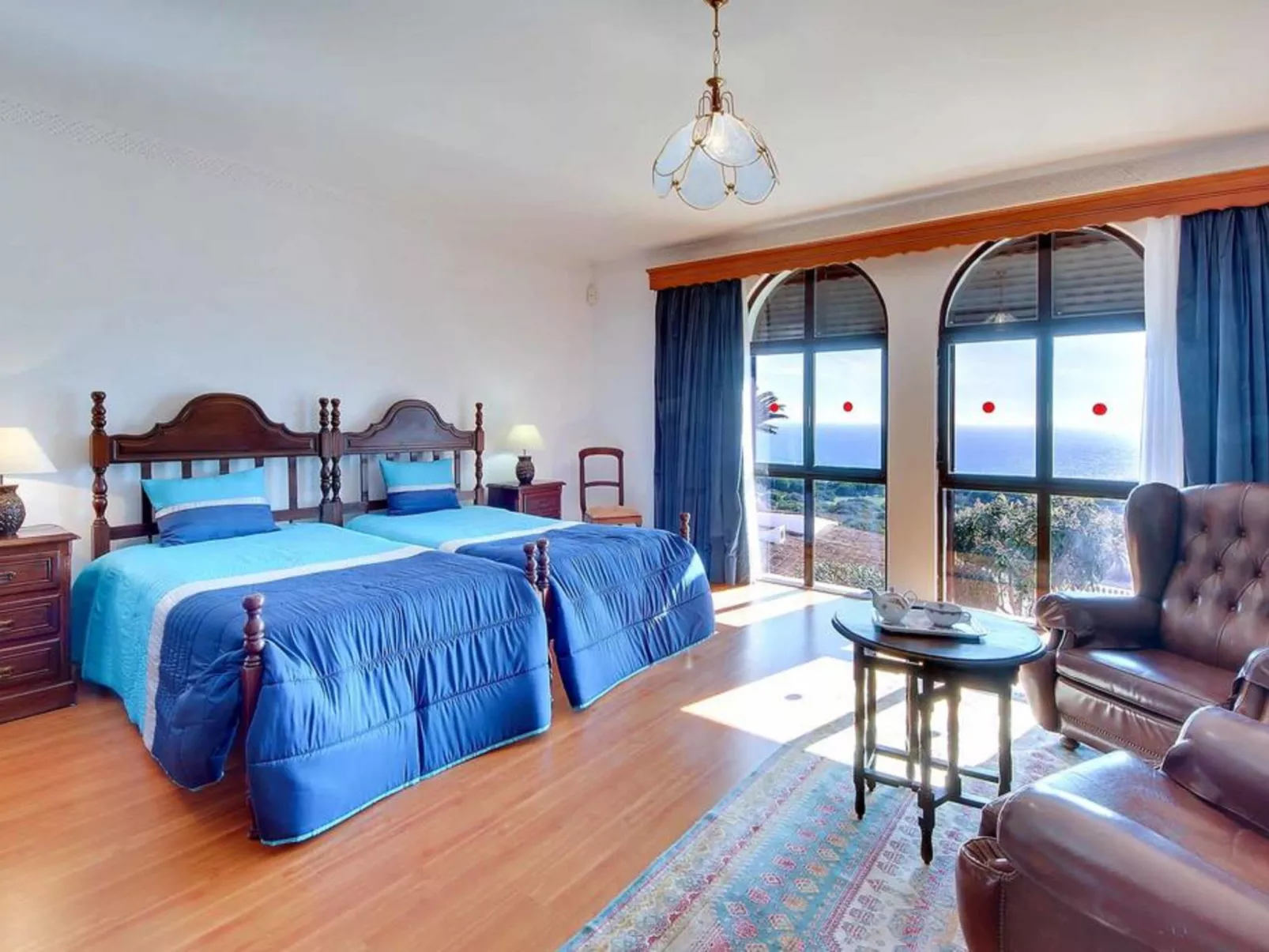 Chalet "Villa Albuar" mit eigenem Pool-Inside