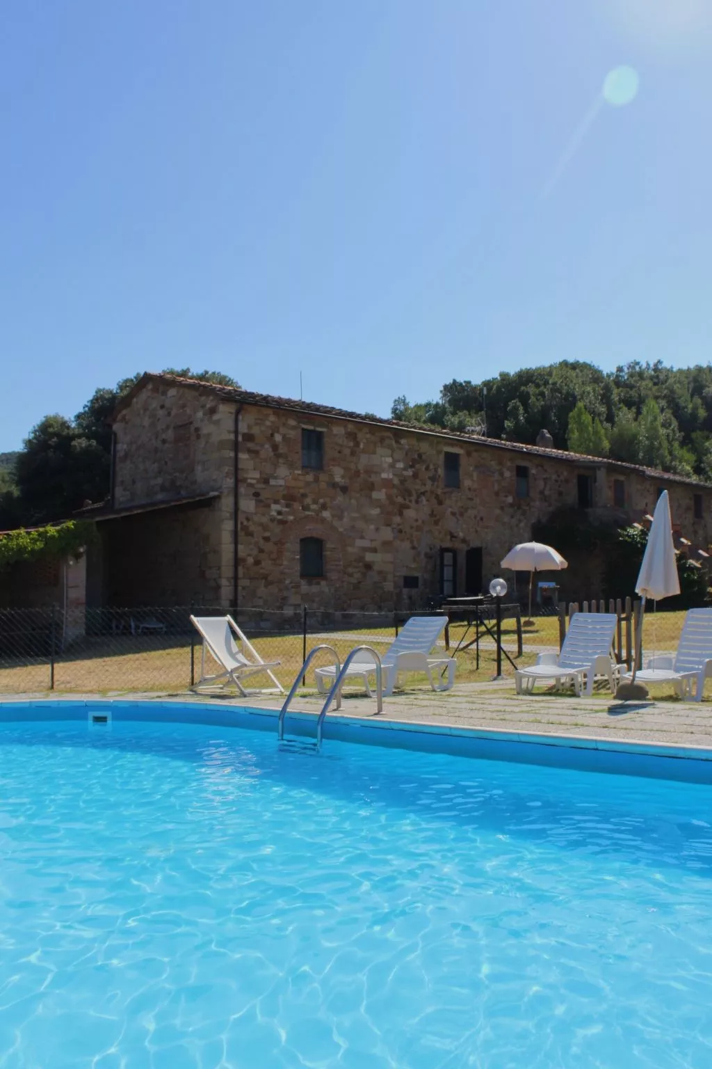 'Dispensa2' mit Pool-Outside