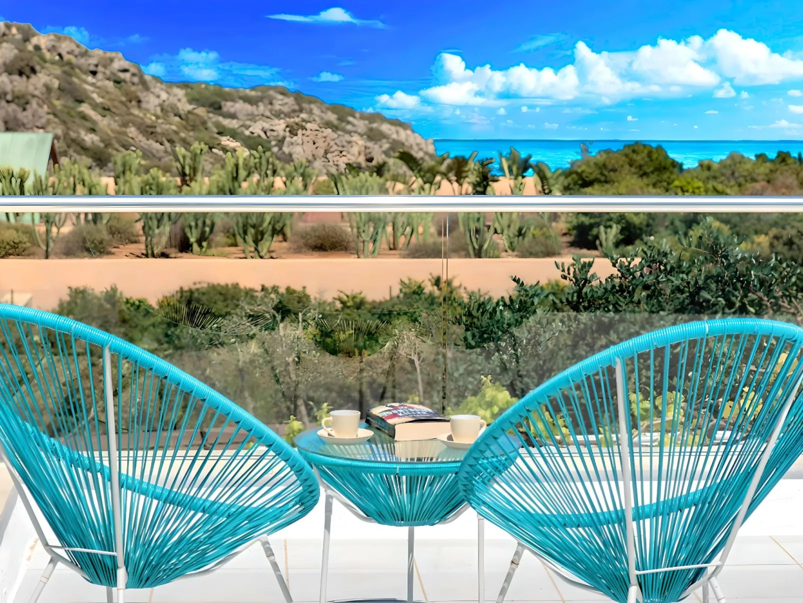 "Cretan Lodge" mit Blick auf das Wasser-Outside