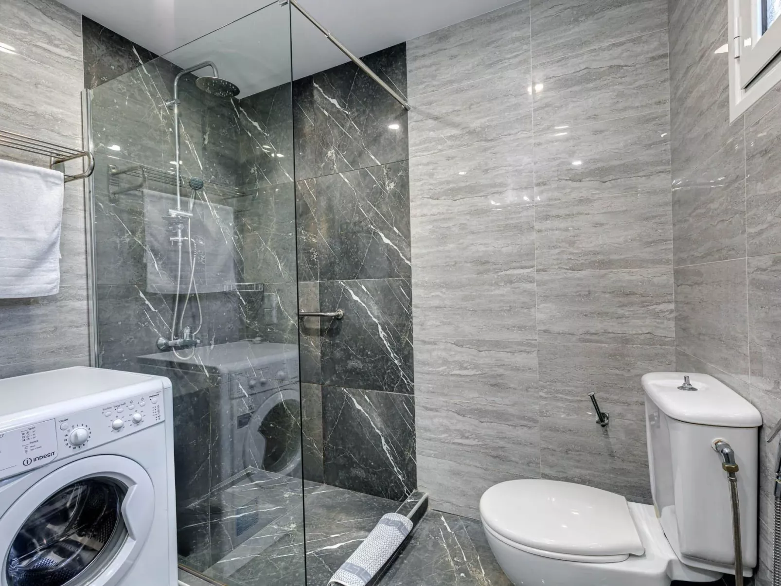 "Villa Nafsika"-Image-tags.info