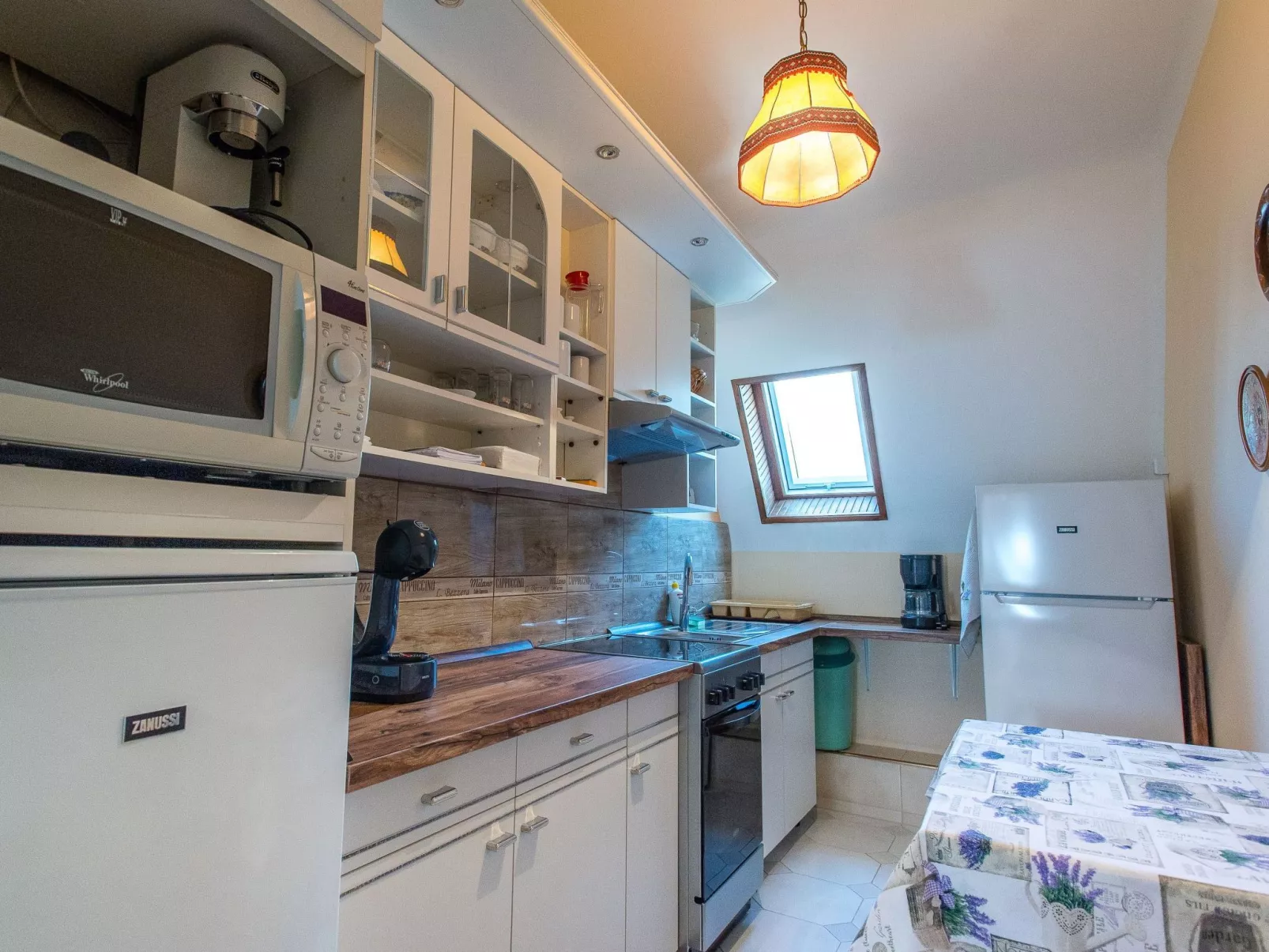 Mit Swimmingpool für 10 Personen-Dedans