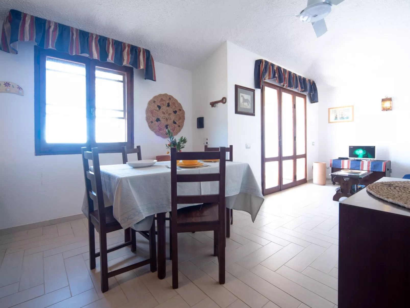 CASA BELVEDERE-Drinnen